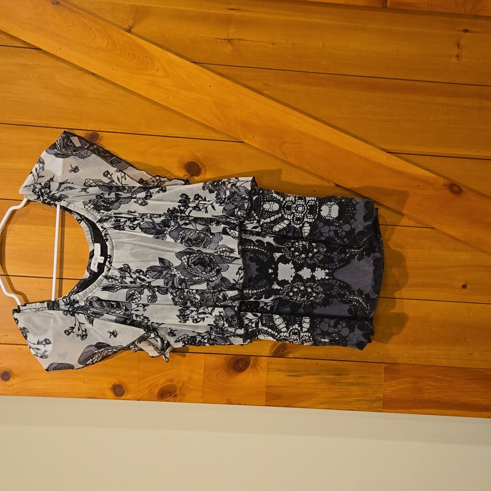 (#10) Ladies top